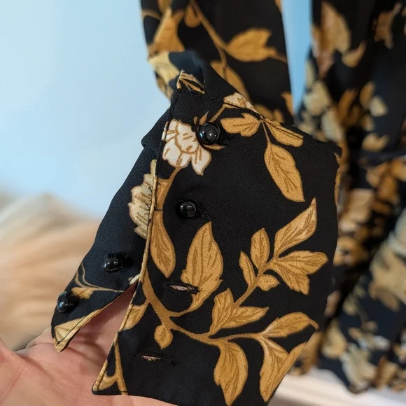 Nanette Lepore Elegant Black and Gold Floral Dress Sz 4 - Picture 6 of 10
